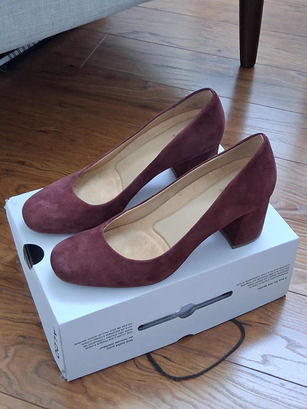 Naturalizer Burgundy Suede Block Heel Pumps